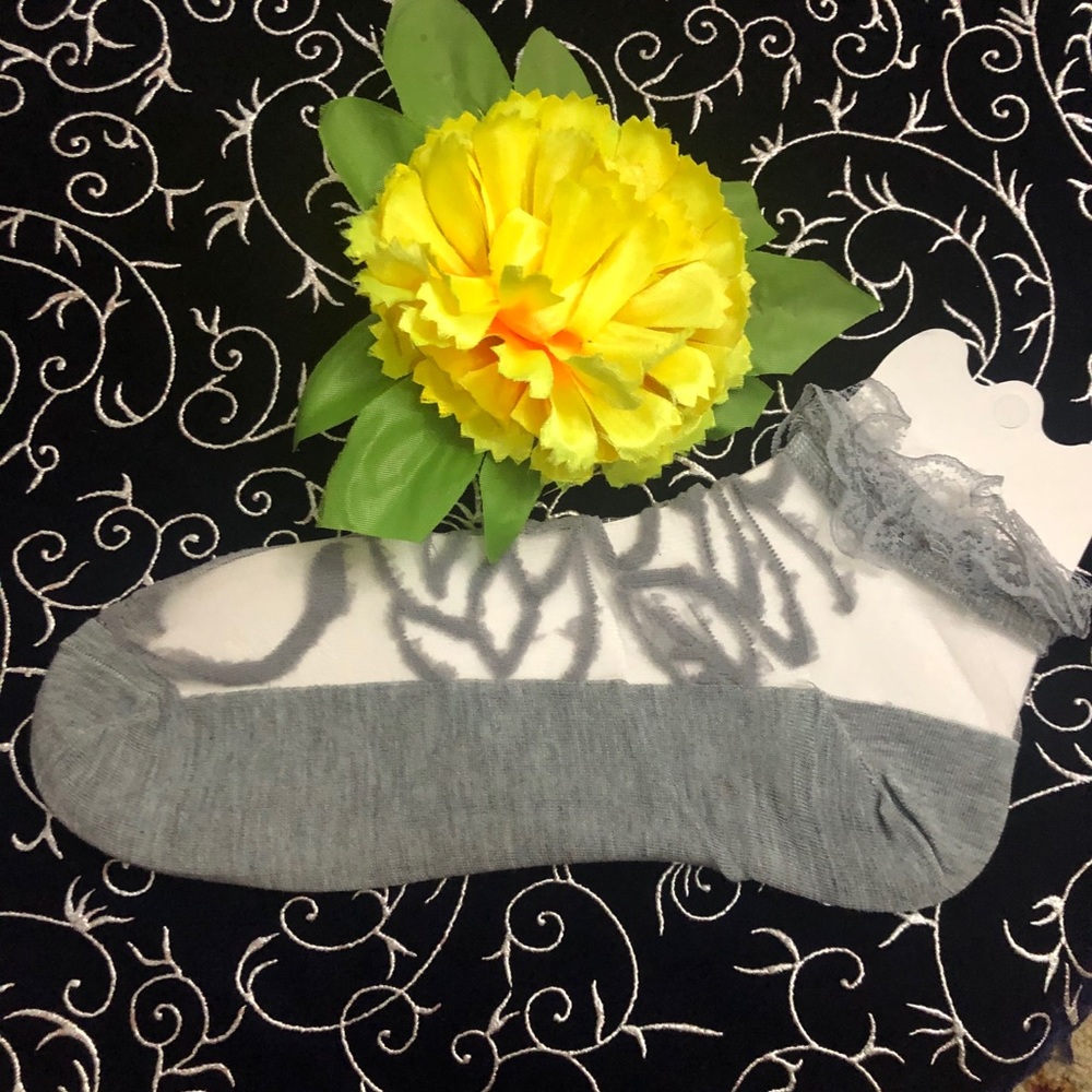 Fancy gray socks - Picture 7 of 9